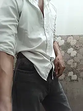 itsmemadhu2019 Show Webcam