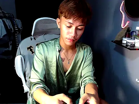 naughtyboyloy_0 Pertunjukan Webcam
