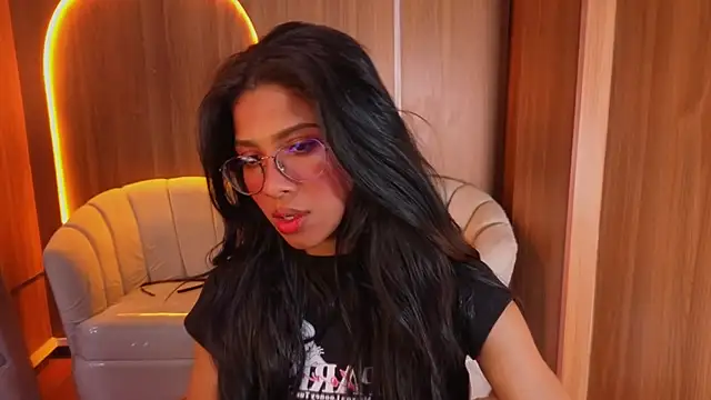 دردشة Alina_b_ الجنسية المباشرة