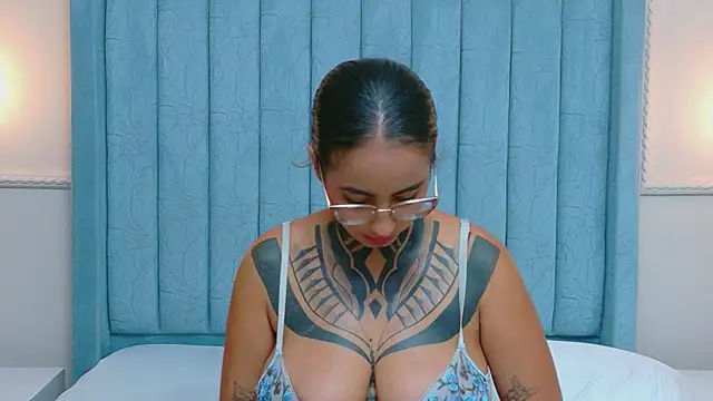 Czat XXX na żywo – NicoleBlum