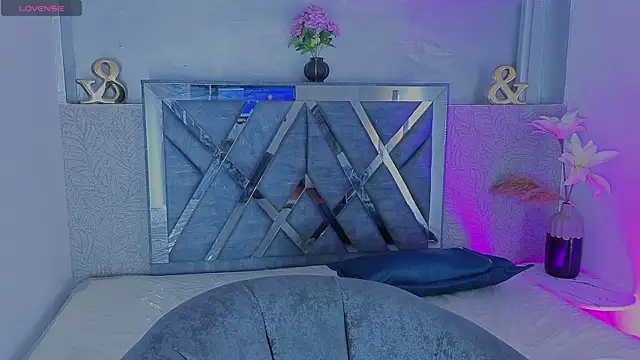 nova_salvatore Adlı Modelin Canlı XXX Sohbeti