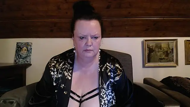 XXX chat uživo modela TiffanyMature