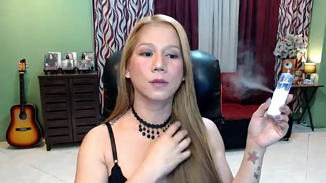 dreamgirlHILARY Chat XXX in diretta