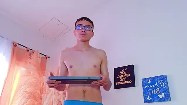Gael_Rivers webcam show