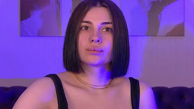 AdrianaToress Chat XXX live