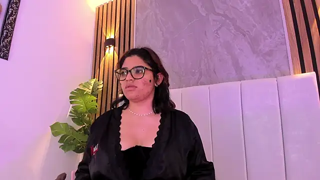 Chatroom XXX en direct de Carlotta_de_velour
