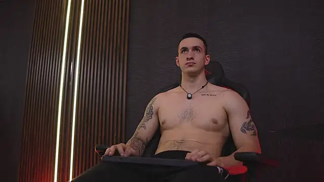 JacksonOlsenn Live XXX-Chat