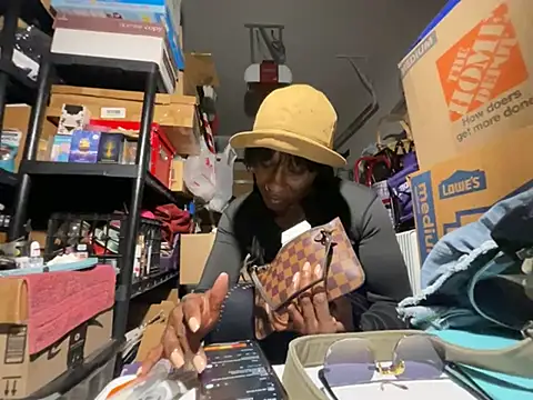 wynterheat's Webcam Show