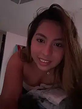 Chatroom XXX en direct de Emiily_joee_