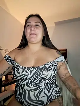 Chatroom XXX en direct de EmaTramel1