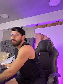 عرض كام DomBoy_