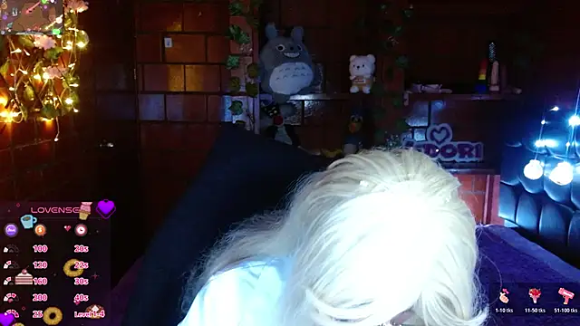 MidoriQuiinn Chat XXX in diretta