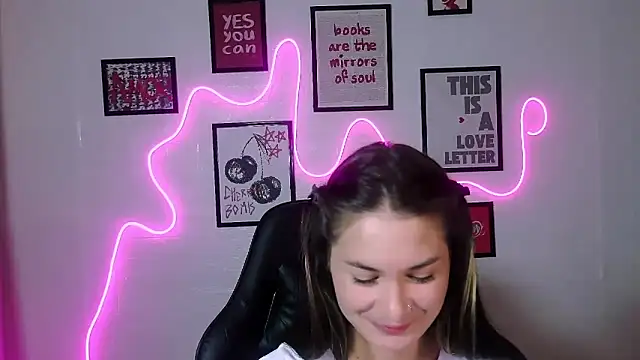 AlisaFrost's Live XXX Chat