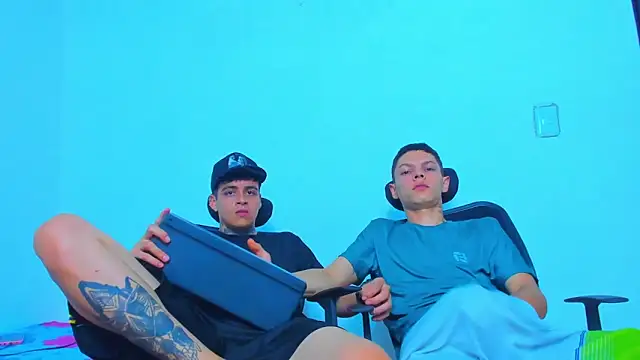 Thomas-Wil Live XXX-chat