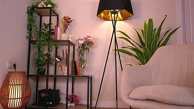 MiaBanger Adlı Modelin Canlı XXX Sohbeti