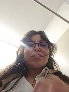 mmm-Virginia Live XXX-chat