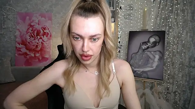 NickyAdamidi live XXX chat