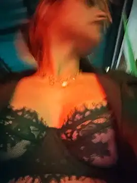 Cataleya_16's Live XXX Chat