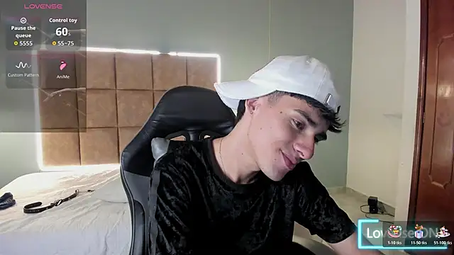 Chat XXX en directo de Dyla_n18