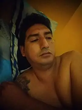 Yrresistible666's Webcam Show