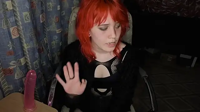 Živý XXX chat whiny_emo_boi
