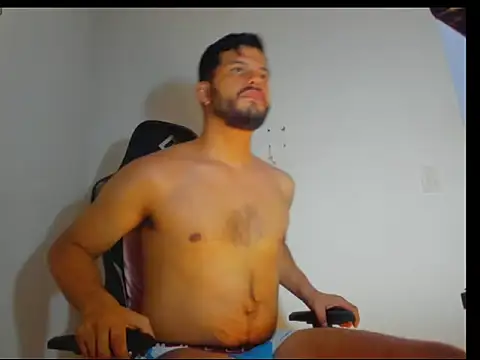 Kael_cassian Show in webcam