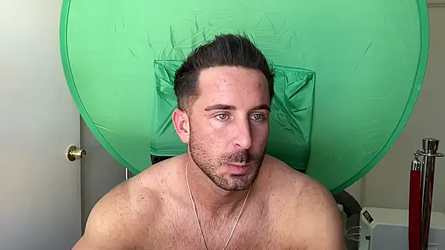 brettmycles28: διαδικτυακό σόου στην κάμερ α