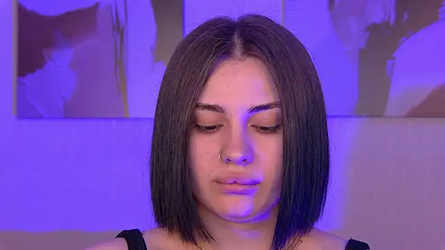 Chat XXX en directo de AdrianaToress