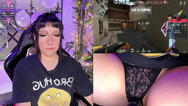 Chat XXX en directo de Nanachi_Cook