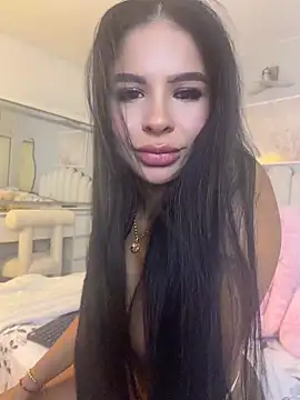 Chat XXX en directo de Elara_Luxe