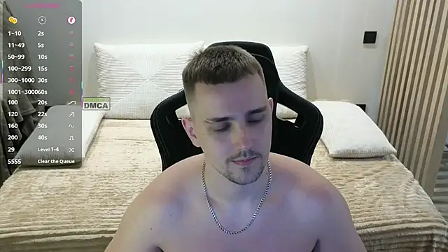 Larstar01 – Naživo XXX chat