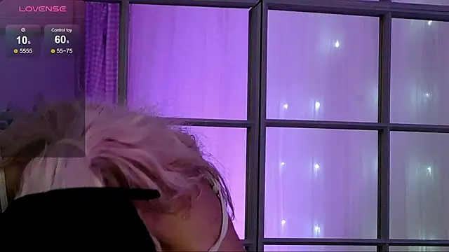 Chat +18 de SarahRaynex ao vivo