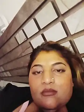 Sanaya_Gil élő XXX-chatje