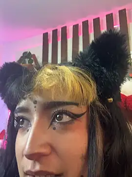 Czat XXX na żywo – MeowMota_
