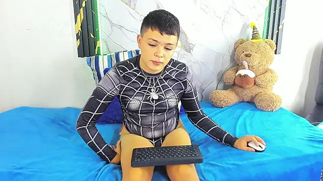 Show modela christopher_Hot na web-kameri