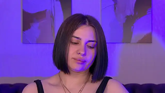 AdrianaToress' Live XXX Chat