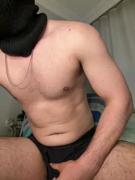 Kissbiceps Adlı Modelin Web Kamerası Şovu