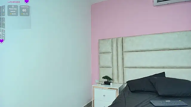 Liia_Collinsのウェブカメラショー