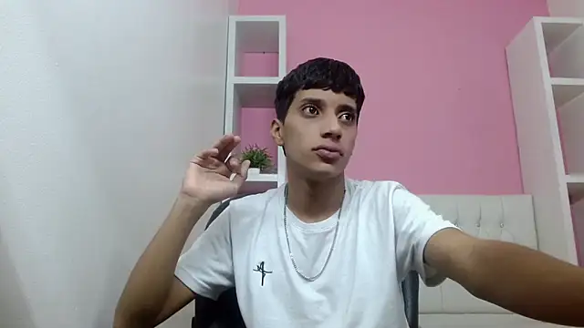 jl_brayan12 Show Webcam