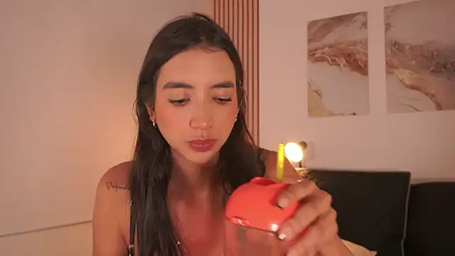 LillyThompson Adlı Modelin Canlı XXX Sohbeti