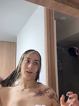 Bonnie_Rider Adlı Modelin Canlı XXX Sohbeti