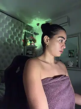 Chatroom XXX en direct de ZarahEvans