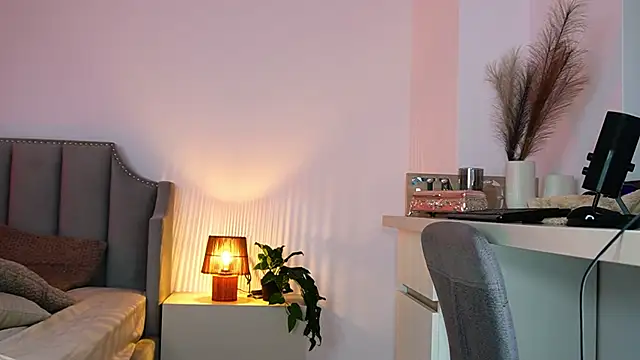 WowMila Chat XXX live