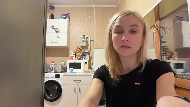 Онлайн чат XXX AngelJeni