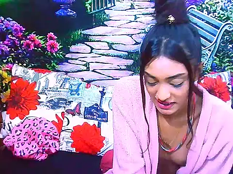 IndianPretty14u2Luv – Live XXX-chat