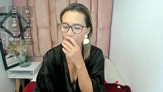 Chat XXX en directo de Issa_Milf__