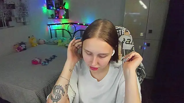 CrazyBitchInLace Live XXX Chat