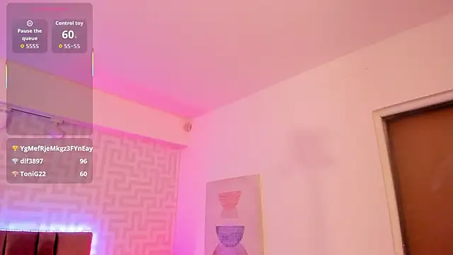 naishaa_'s Live XXX Chat