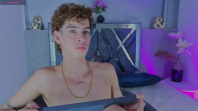 nova_salvatore 现场XXX聊天