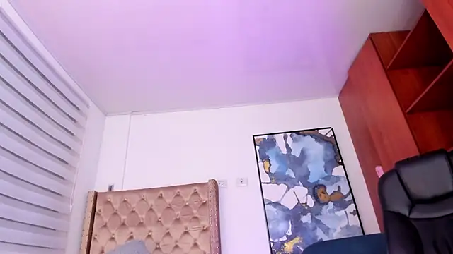 Chat +18 de Danna_Ramiirez ao vivo